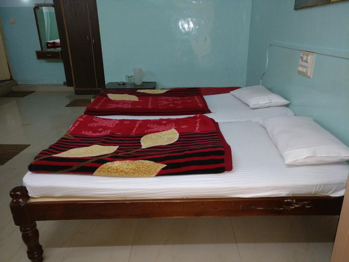Hotel Raj Mahal Chikmagalūr Exterior foto